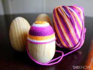 DIY Yarn Easter Eggs | Eggcellent DIY Easter Crafts