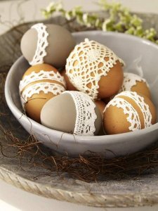 i love these! crochet easter egg decorations