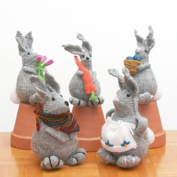 Bunny Hop Pattern from Knitting at KNoon: This cute and quirky bunny family is waiting to decorate your spring table or to delight the young or the young at heart. Made in a worsted weightt yarn, using a US size 6 needle. The large bunnies measure 8-1/2 inches tall and the small bunnies are 7-inches tall (measured from bottom to ear-tip. To see more pictures of them, search Bunny Hop on The Purl Bee! $9.00